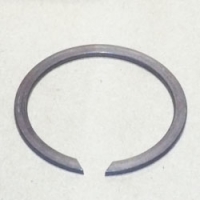 16763 Кольцо стопорное шестерни делителя КПП Fuller